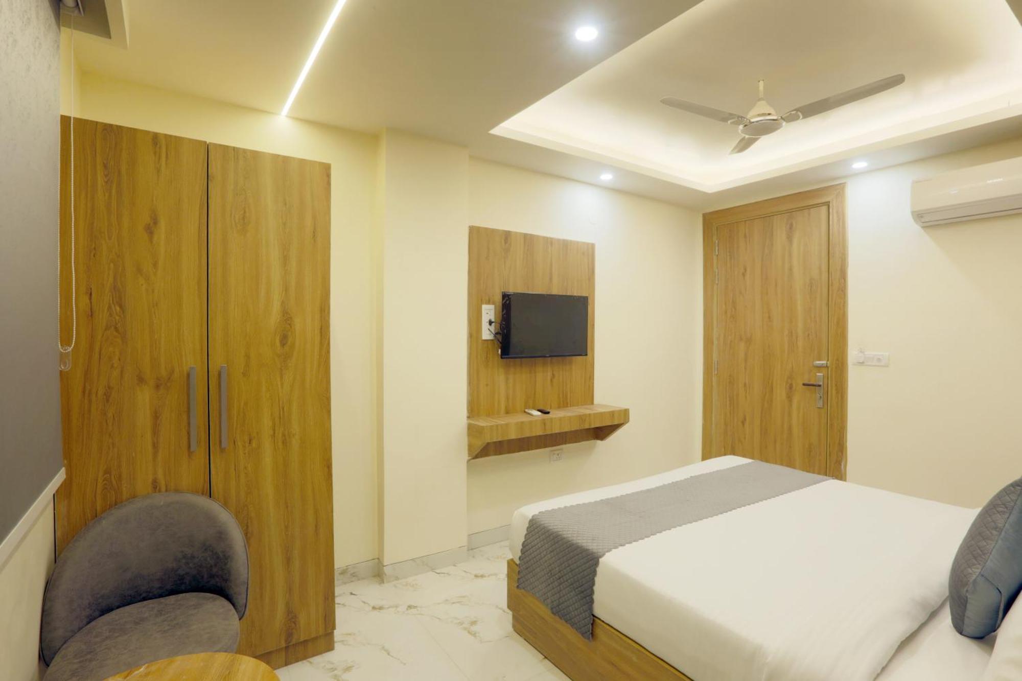 Hotel Luxe Manor Near Delhi Airport New Delhi Ngoại thất bức ảnh